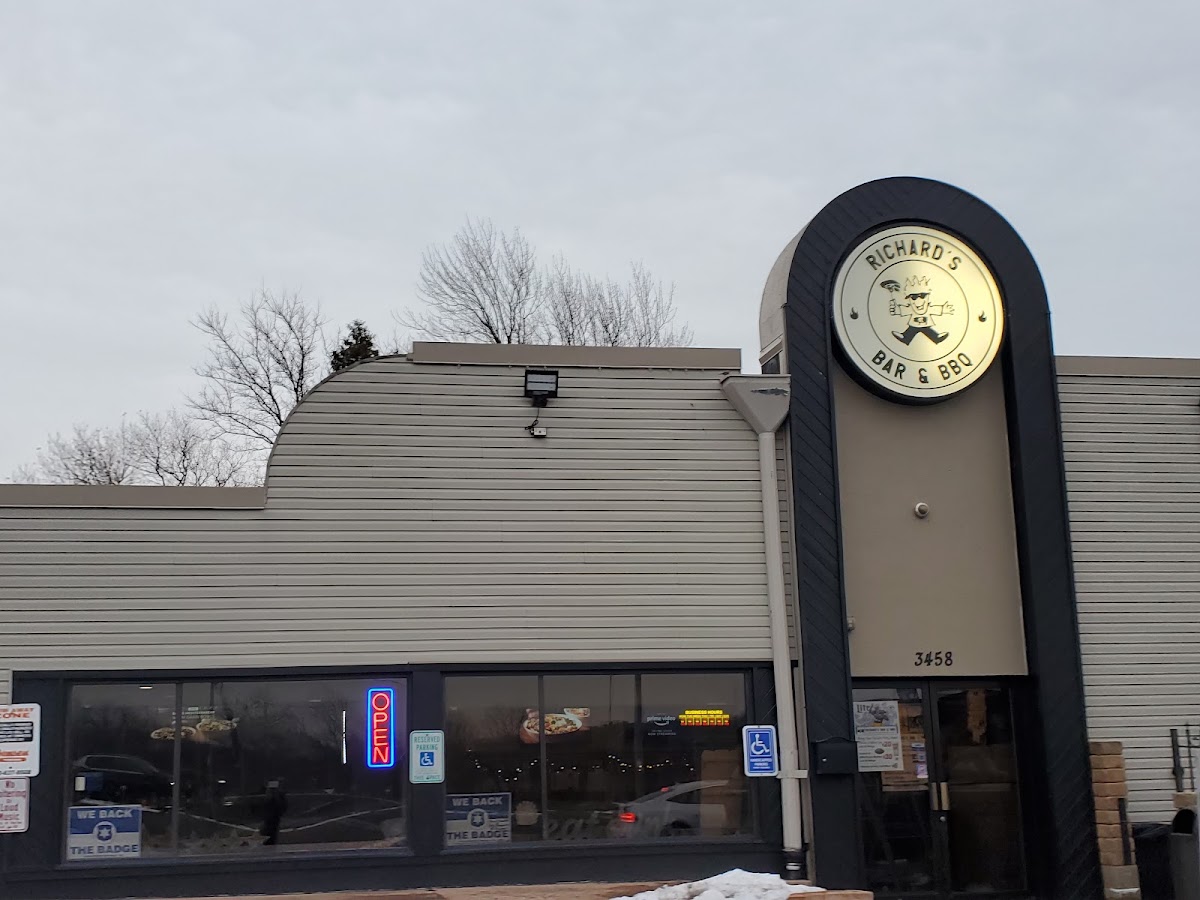 Richard’S Bar & Bbq